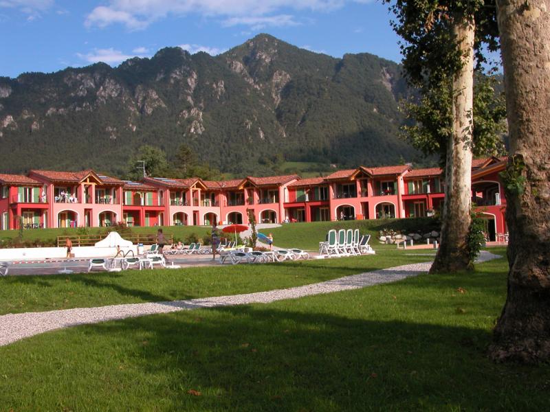 Gli esterni - Residence Vico - Lago d'Idro